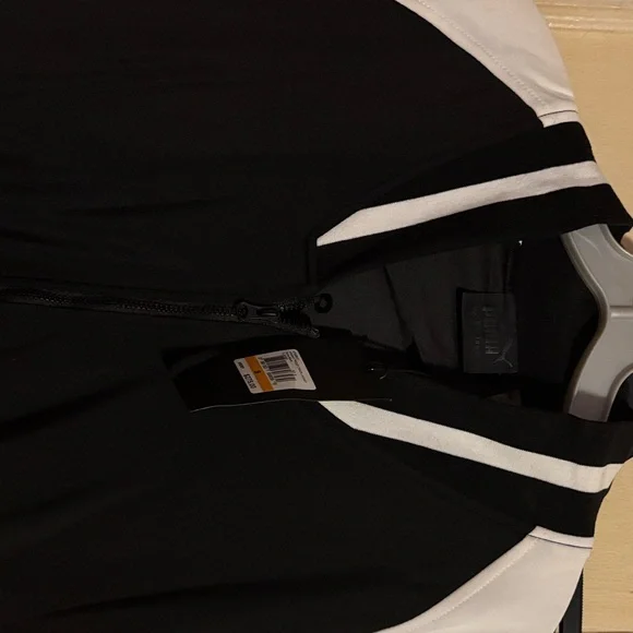 Rihanna  by Fenty Puma Black & White Bomber Jacket with flared sleeves UNIQUE - Picture 3 of 16